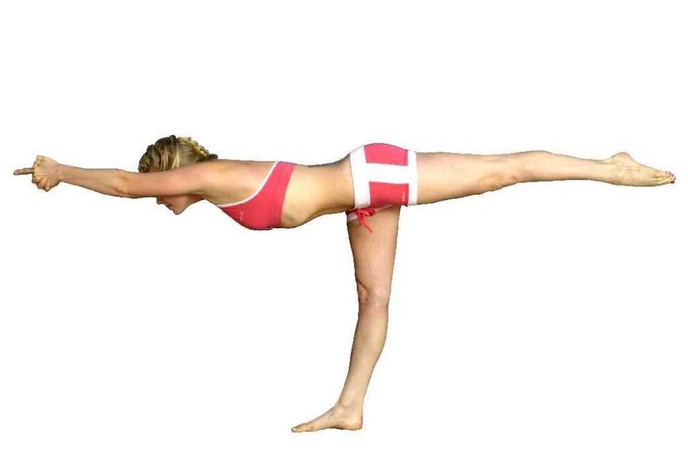 Balansovanie na jednej nohe so sklonom vám pomôže schudnúť